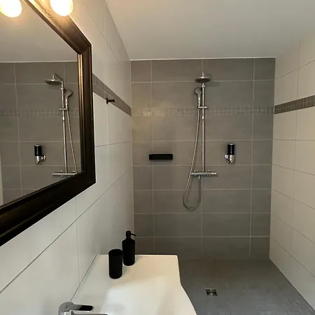Hotel Meinpartments - Modern Business 3*