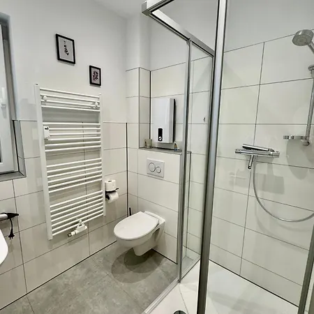 Meinpartments - Modern Business Apartmenthouse Hotel 3*