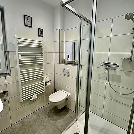 Meinpartments - Modern Business Apartmenthouse