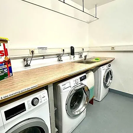 Meinpartments - Modern Business Apartmenthouse